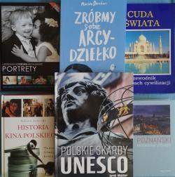 Światowy dzień sztuki w bibliotece - tematyczne książki.