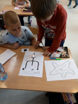 Warsztaty z robotyki w zerówce.