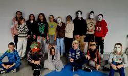 Wspólne czytanie "Dziadów" klas 7b i 7c