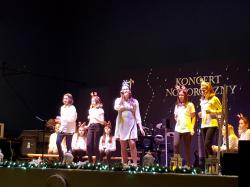 Koncert noworoczny w SP1 - występy artystycznie uczniów.