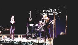 Koncert noworoczny w SP1 - występy artystycznie uczniów.