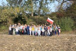 100 lat niepodległej - spacer historyczny uczniów z okazji setnej rocznicy odzyskania przez Polskę niepodległości.