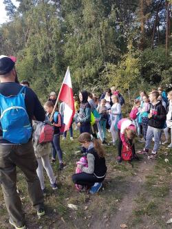 100 lat niepodległej - spacer historyczny uczniów z okazji setnej rocznicy odzyskania przez Polskę niepodległości.