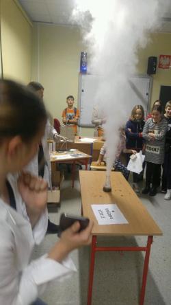 Noc Naukowców dla uczniów klas 4 - 6.