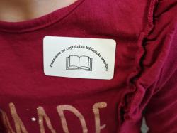 Pasowanie uczniów klas I na czytelników szkolnej biblioteki.