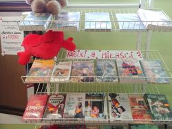 Randka w ciemno z książką w naszej bibliotece.