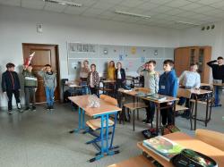 Szkoła do hymnu - klasa 4a.