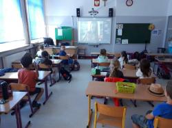 W ramach współpracy ze Szkolnym Klubem Wolontariatu, uczniowie z klas starszych wzięli udział w projekcie pt. "Czytamy dla dzieci".