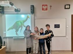 Nocy Naukowców w SP1 zorganizowana przez nauczycieli przedmiotów przyrodniczych.