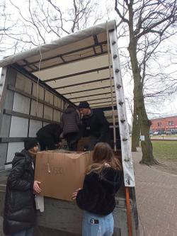 Zbiórka darów dla Ukrainy - nasi wolontariusze.