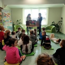 Lekcja biblioteczna w Bibliotece Publicznej Gminy Tarnowo Podgórne.