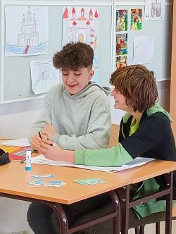 6a tworzy foldery turystyczne wycieczki do Poznania.