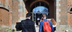 Szkolne Koło Debat Oksfordzkich wraz z opiekunami