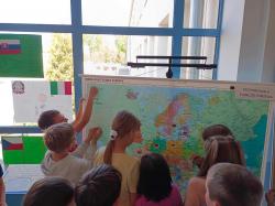 20 lat Polski w Unii Europejskiej - uczniowie SP1 podczas specjalnych zajęć edukacyjnych.