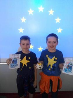 20 lat Polski w Unii Europejskiej - uczniowie SP1 podczas specjalnych zajęć edukacyjnych.