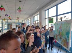 20 lat Polski w Unii Europejskiej - uczniowie SP1 podczas specjalnych zajęć edukacyjnych.
