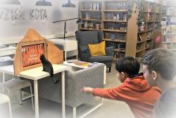 Dzień Kota w bibliotece szkolnej.